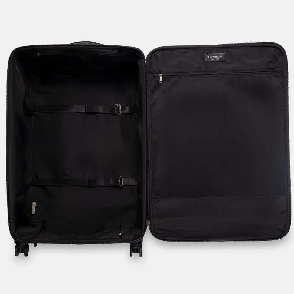 31" Lightweight Wheeled Case