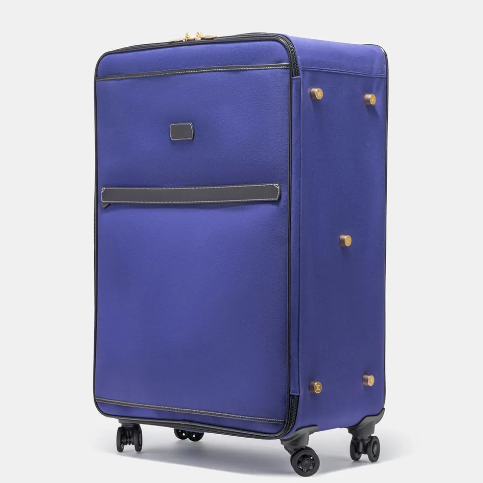 31" Lightweight Wheeled Case