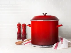 16 qt.Stockpot in Cerise
