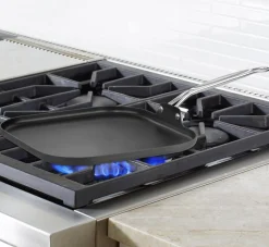 11'' Square Griddle in Black