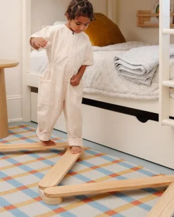 Acrobat Balance Beam