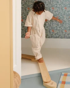 Acrobat Balance Beam