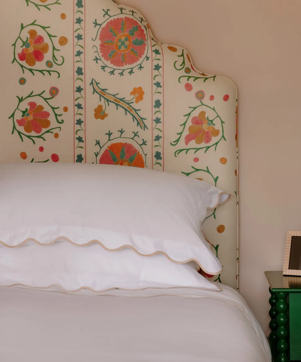 Alexandra Wavy Scalloped Bed Linen
