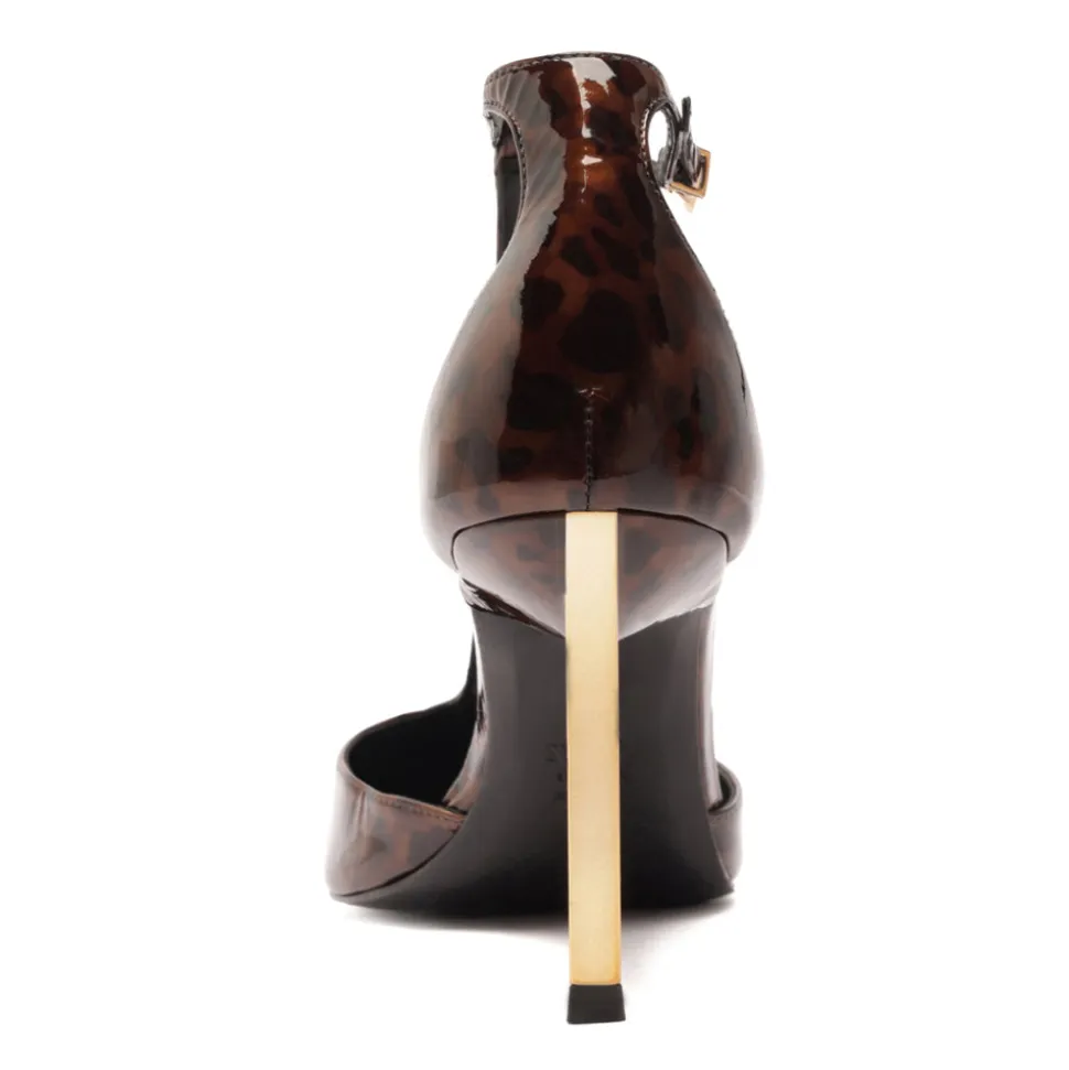Allure T Patent Pump in Natural