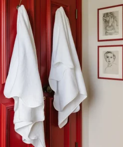 Amelia Scalloped Bath Towels