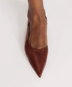 Anna Slingback in Sequoia
