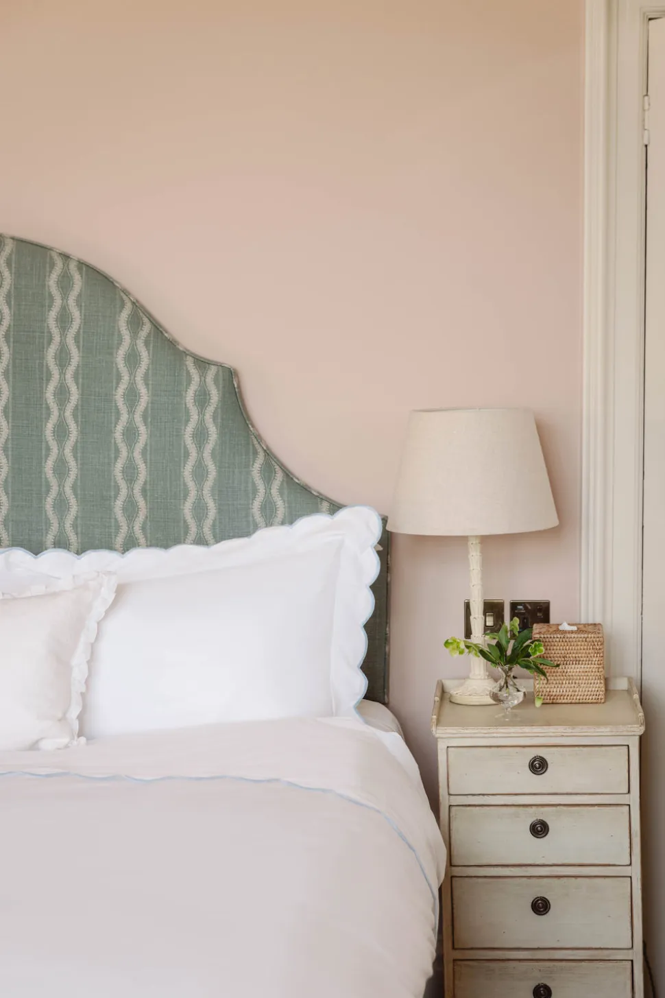 Annabelle Scalloped Bed Linen