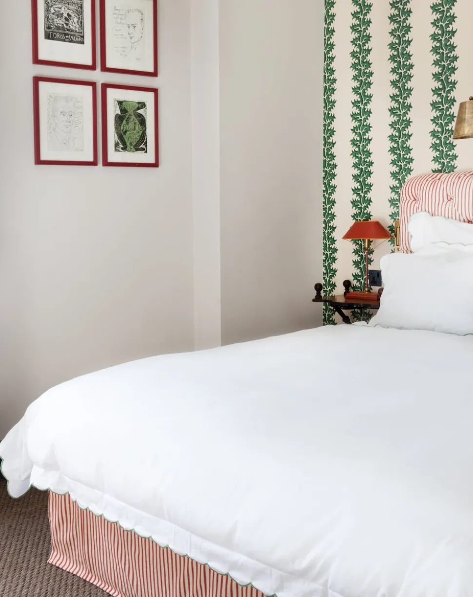 Annabelle Scalloped Bed Linen