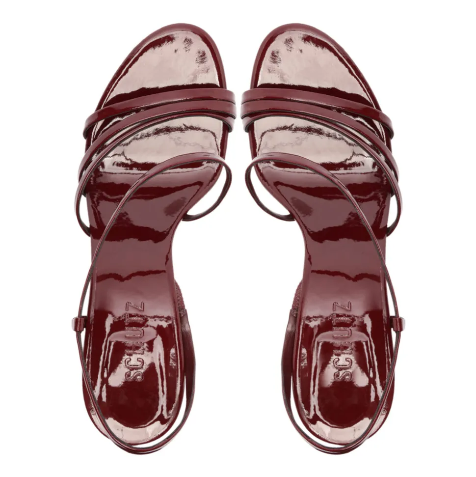 Annie Curve Patent Sandal in Vino