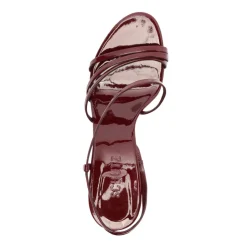 Annie Curve Patent Sandal in Vino