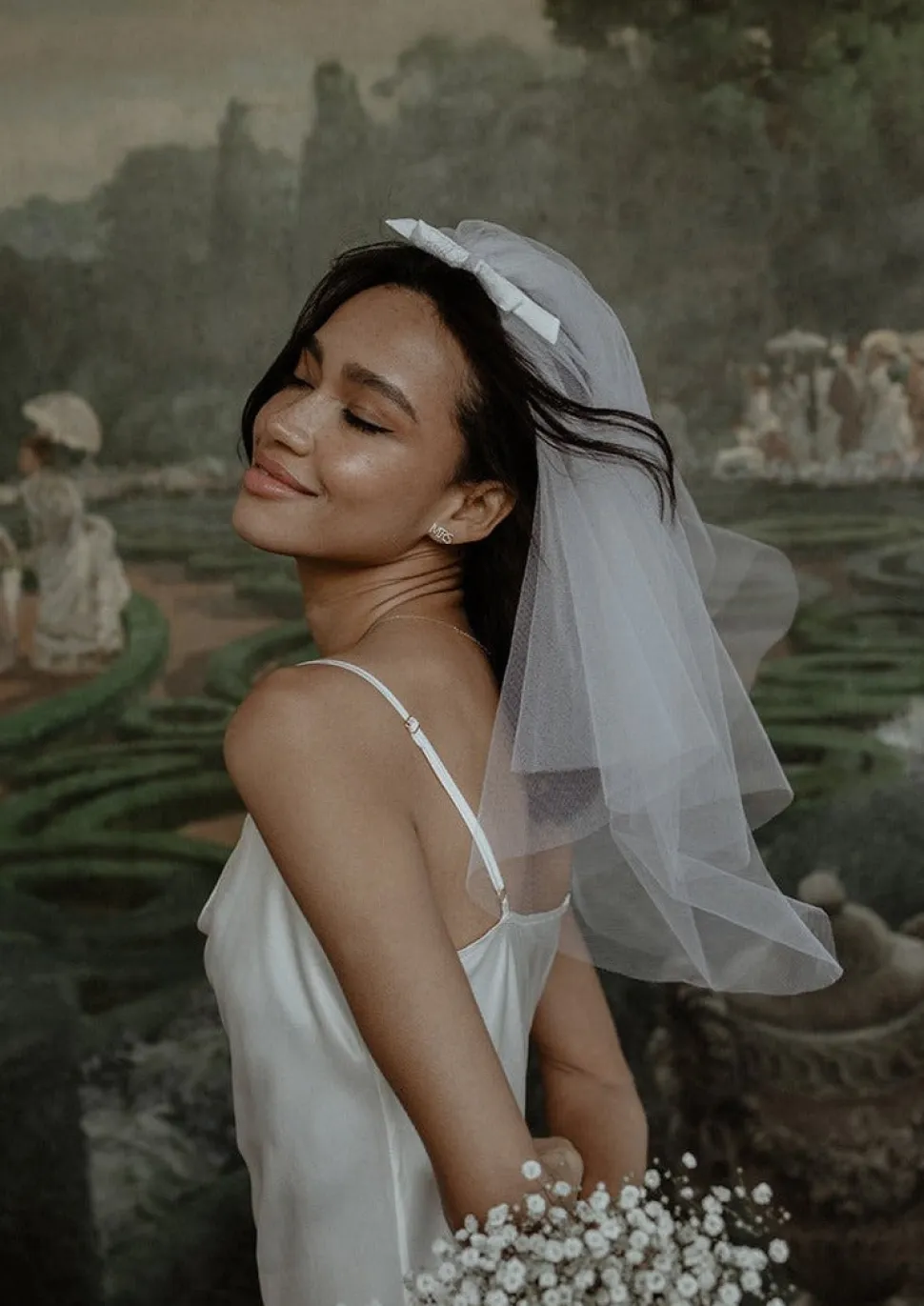 Ariana Veil