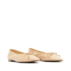 Arissa Flat