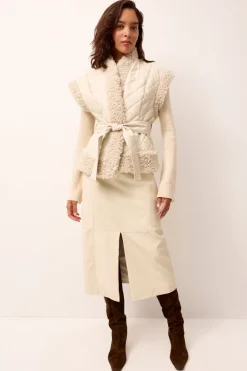 Beatrice Vest in Polar
