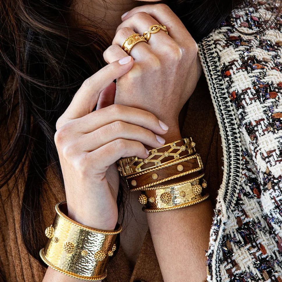 Berry Cuff in Gold
