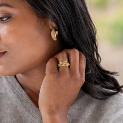 Berry Vine Ring in Gold