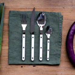 Bistrot Place Setting in White, Set of 5