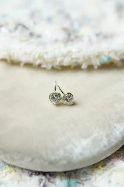 Blanc Bezel Heart Earwire