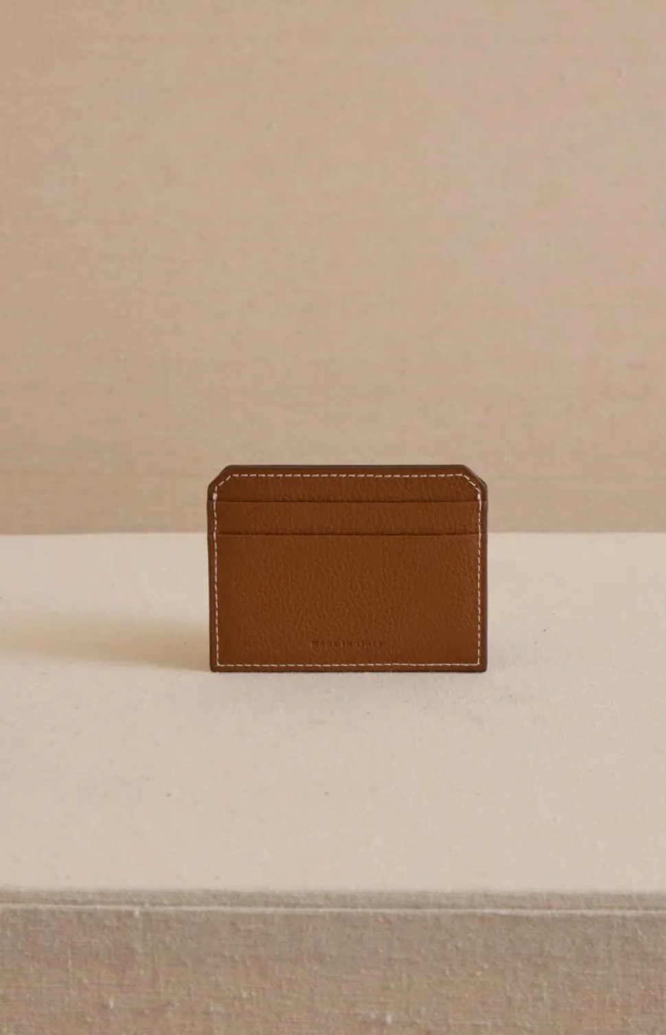 Card Case in Tumbled Grain Acorn
