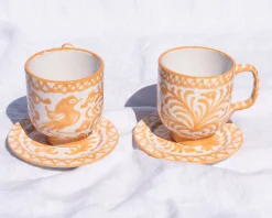 Casa Melocoton Mug with Hand-painted Designs