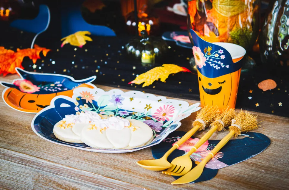Cauldron Dinner Plates