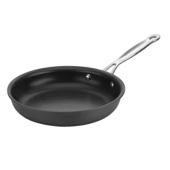 Chef's Classic® Nonstick Hard Anodized 8" Nonstick Skillet in Black