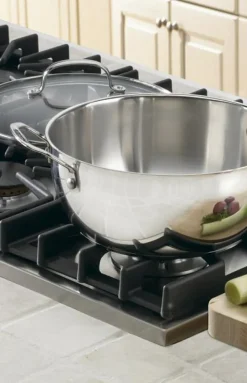 Chef's Classic® Stainless 5.5 Quart Multi-Purpose Pan in Stainless Steel