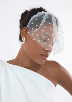 Chiara Veil in Pearl