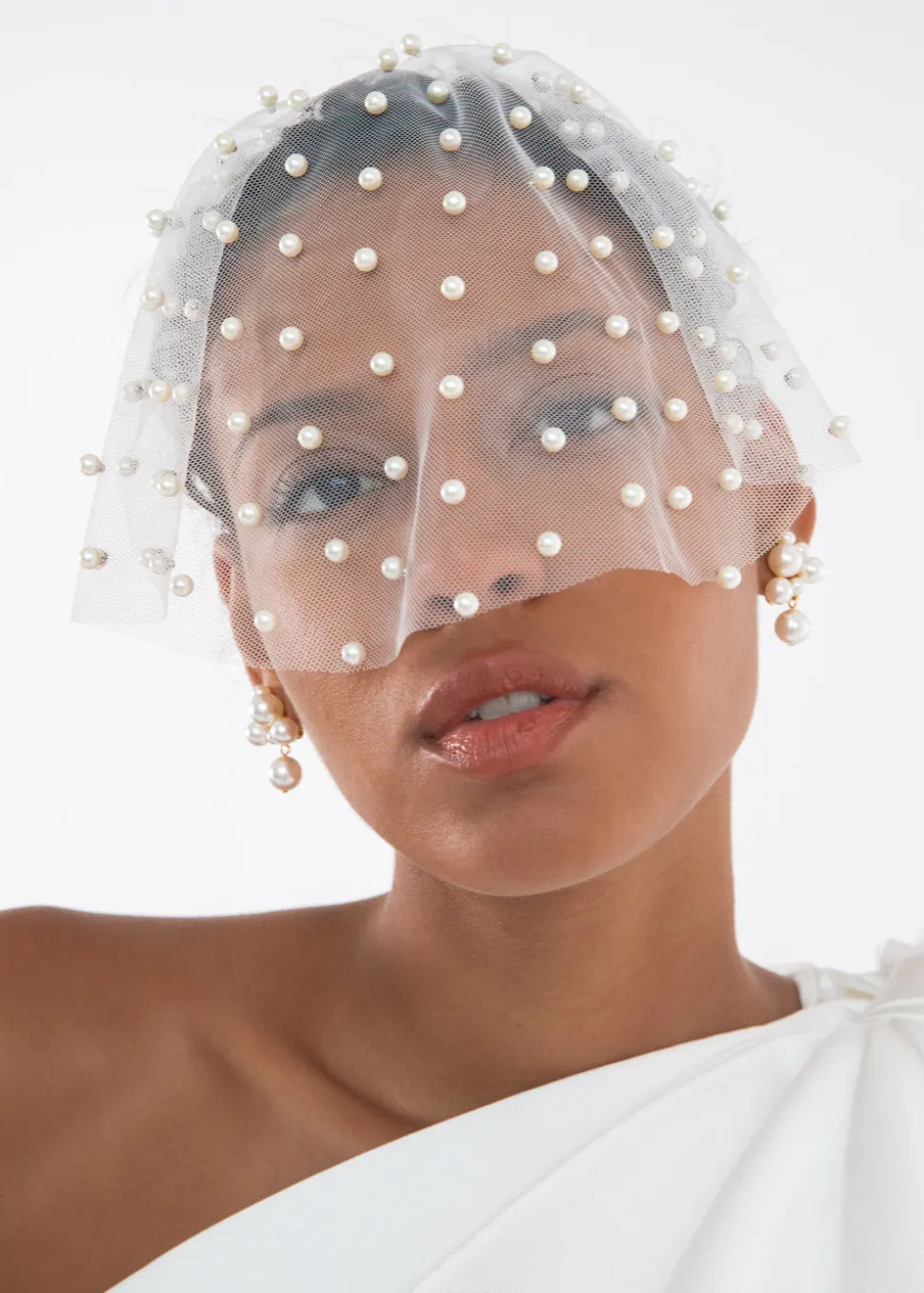 Chiara Veil in Pearl