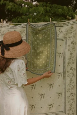 Cipoletti x Nadia Co. Fine Italian Linen Tablecloth