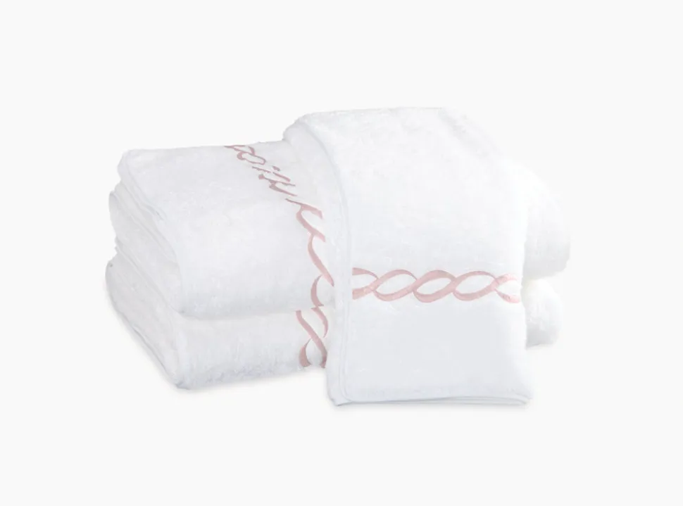 Classic Chain Bath Collection
