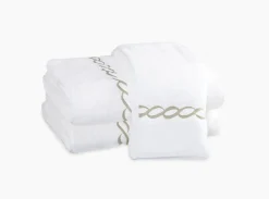 Classic Chain Bath Collection