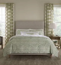 Cobblestones Flat Sheet in White & Green
