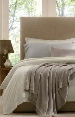 Court Knit Throw Blanket in Heathered Pewter