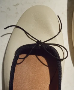 Dance Ballerina in Jasmine/Midnight