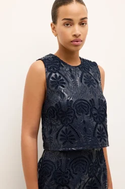 Davis Top in Naval