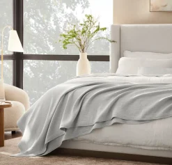 Dream Bed Blanket in Mist