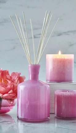 Duchess Peony Classic Candle
