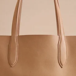 Eleanor 30 in Supple Soft Natural