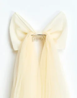 Elisa Bow Veil in Ivory