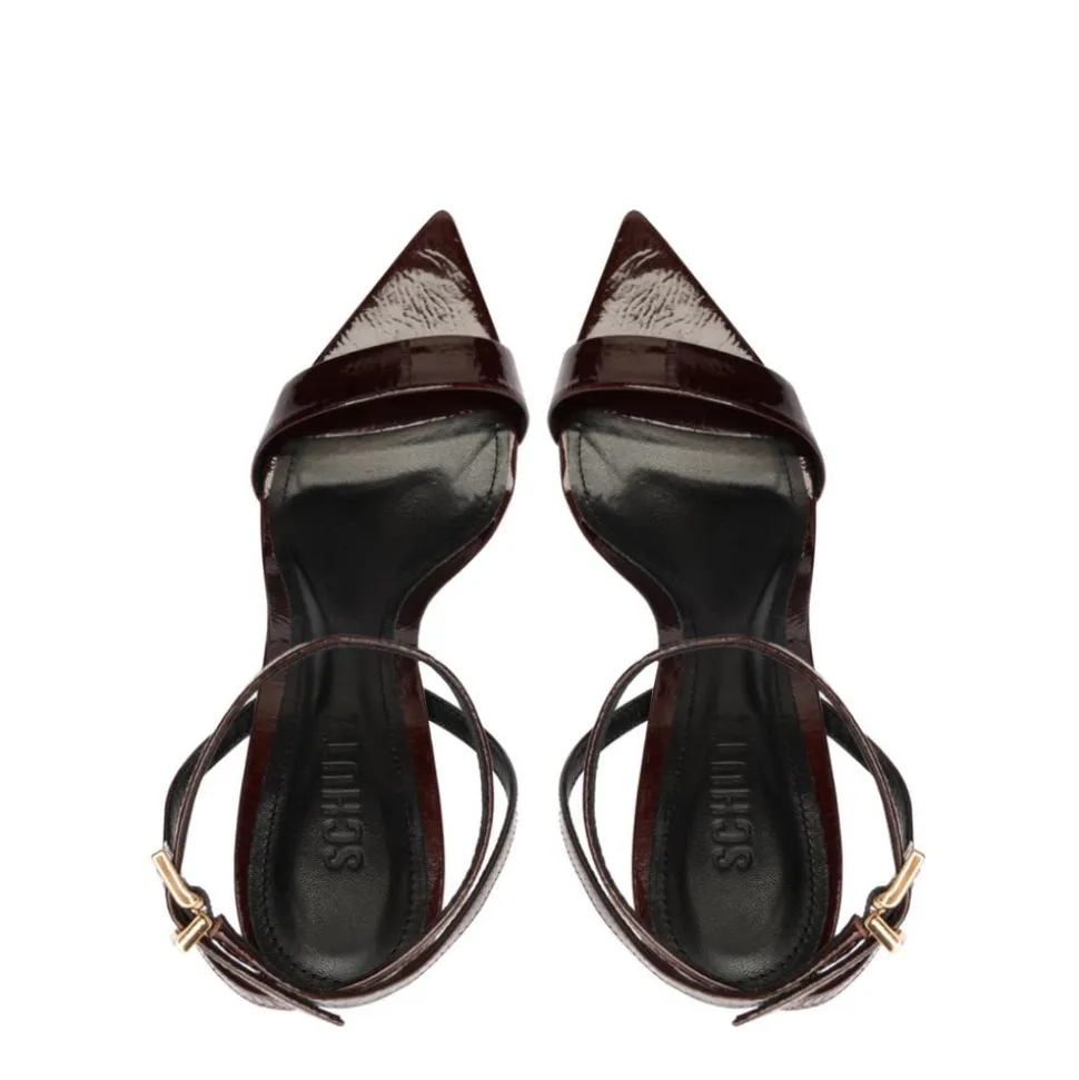 Elisha Sandal in Maplewood