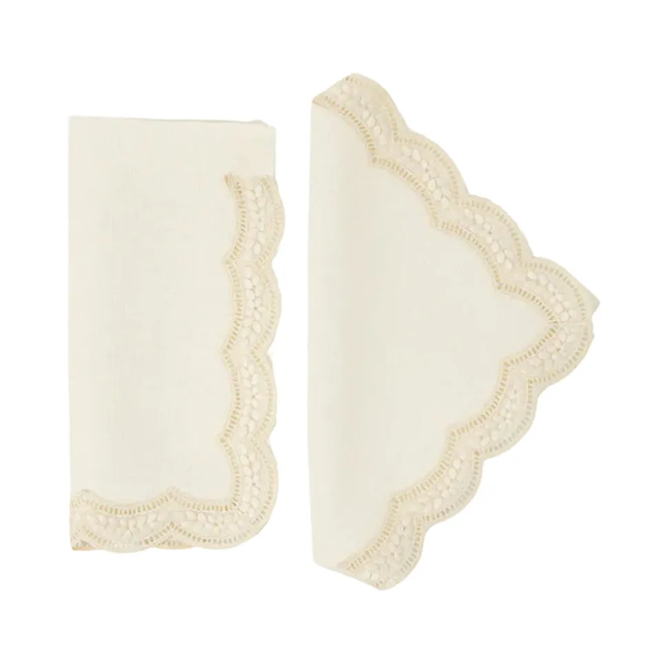 Emilia Scallop Embroidered Napkin