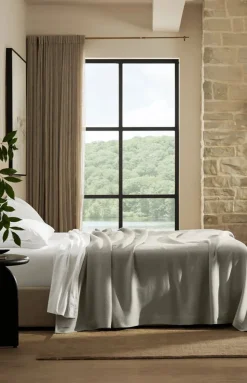 Essential Bed Blanket in Pewter