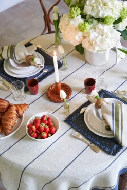 Eze 60x60 Tablecloth in Ivory & Blue