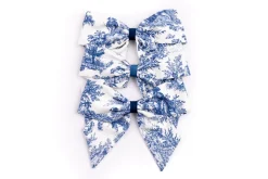 Farmhouse Toile Bow in Navy
