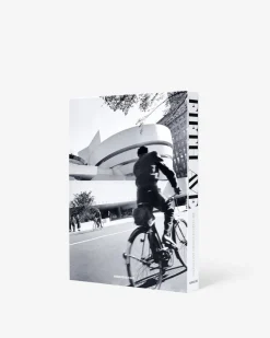 Fifth Avenue: 200 Years of Stories and Legends