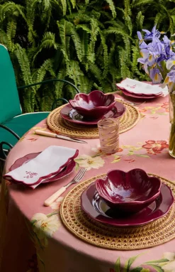 Fiore Dessert Plate in Burgundy