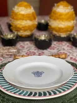 Hand-Painted Crest Plate, Set of 6