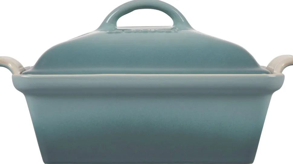 Heritage Covered Square Casserole in Sea Salt