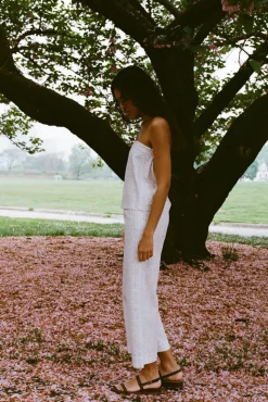 High-Waisted, Wide-Leg Pants in White with Beige Checkerboard