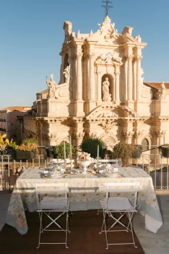 Isola Tablecloth